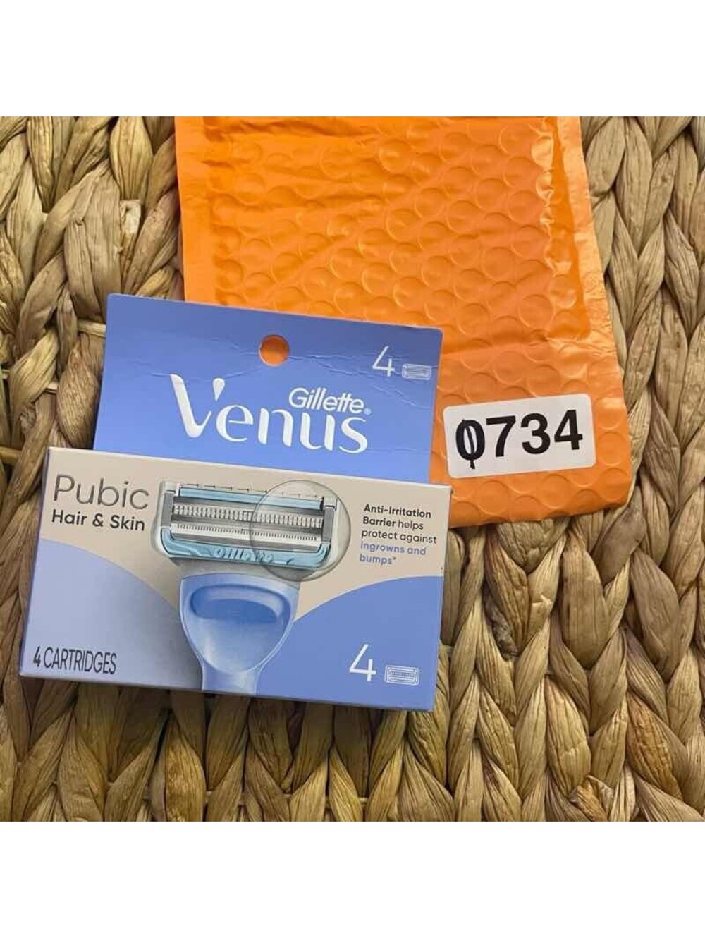 ✅Gillette Venus for Pubic Hair & Skin Razor Blade Refills 4 Cartridges #️⃣734